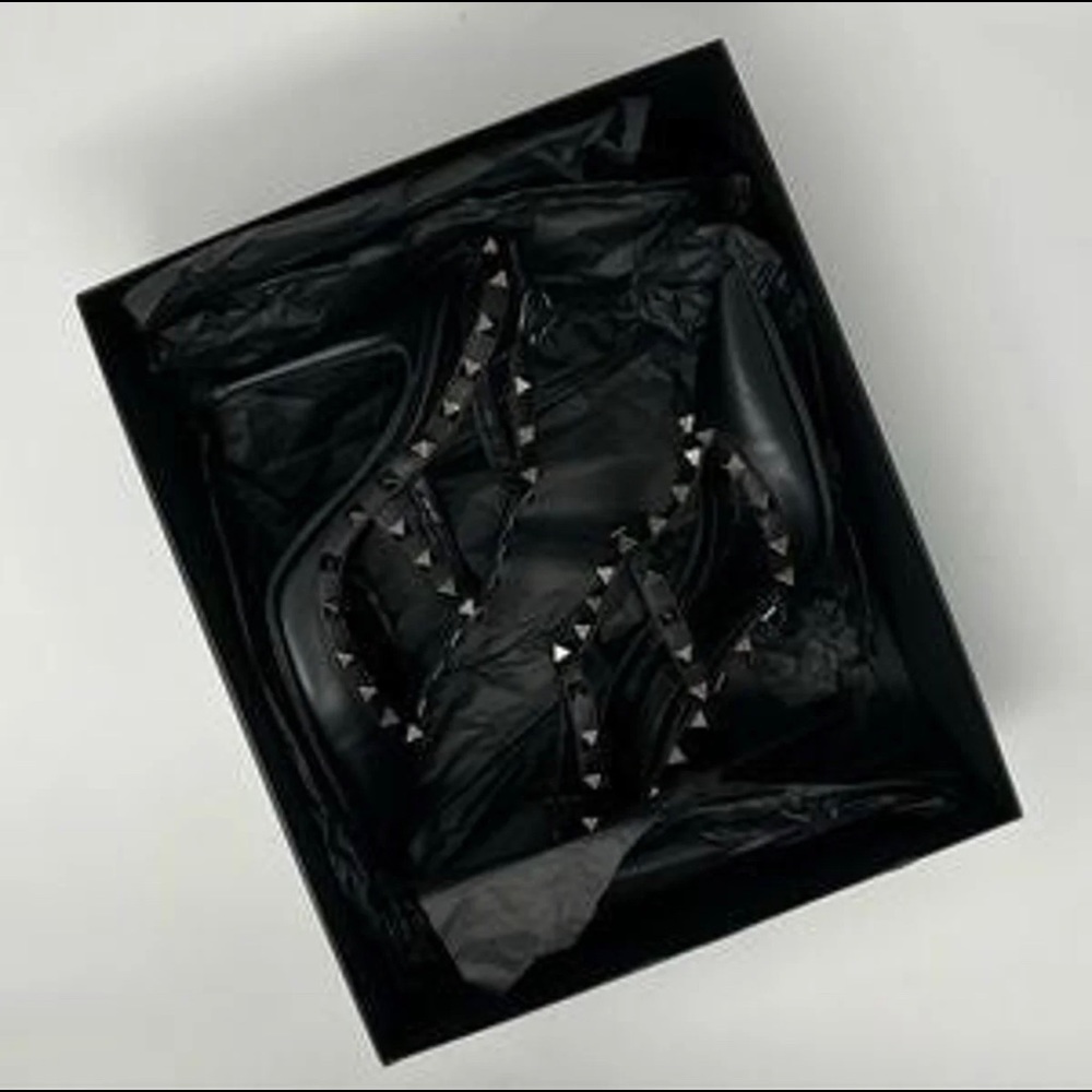 Valentino Rockstud - Picture 3 of 8